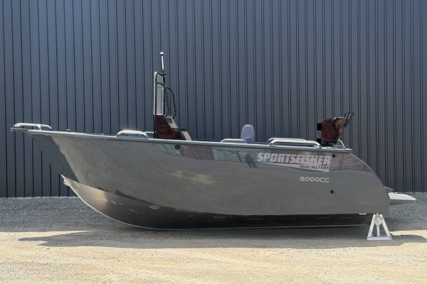 6000 Sportsfisher Centre Console - For Sale
